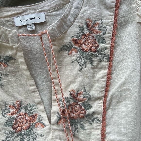 Calligraphie by Anthropologie size S floral embroidered peasant blouse boho - Picture 3 of 8